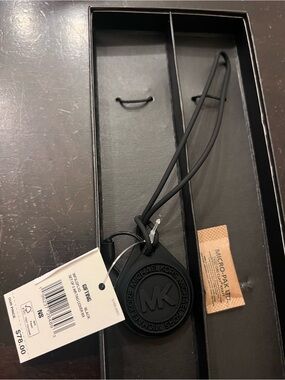 Michael Kors AirTag Cover